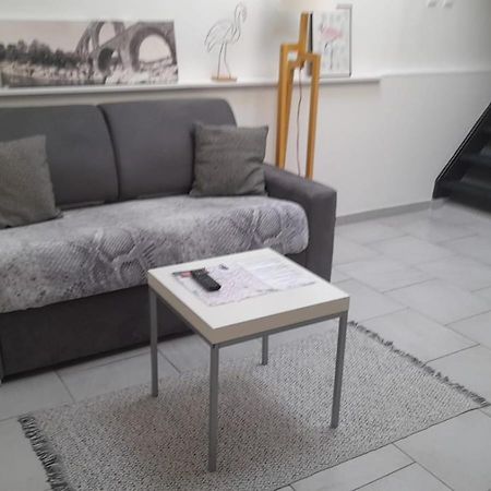 Duplex Denim Lägenhet Nîmes Exteriör bild